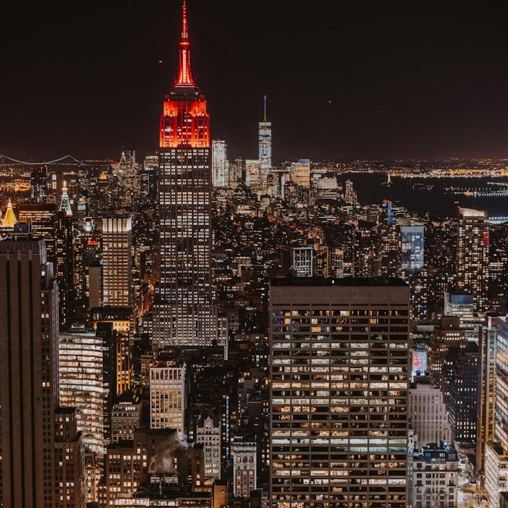 Elena Rossi - Expat family life guide in Italy